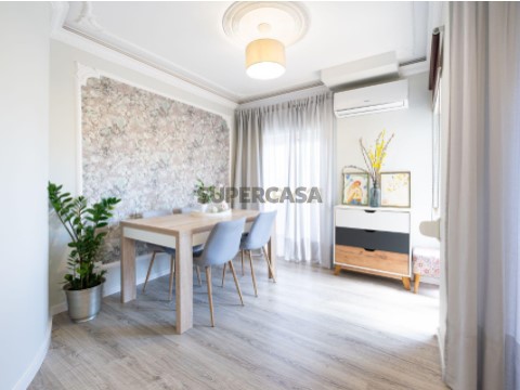 Apartamento T3 em Charneca de Caparica e Sobreda, Almada