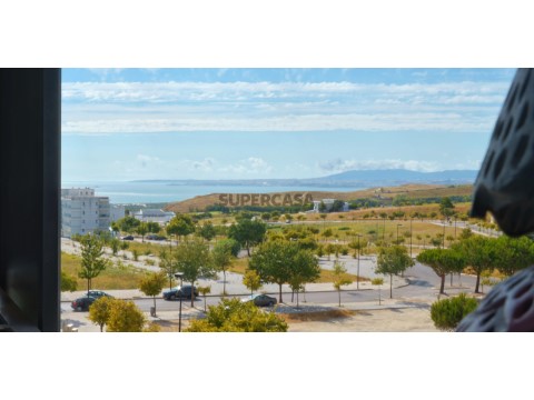 Apartamento T3 em Caparica e Trafaria, Almada