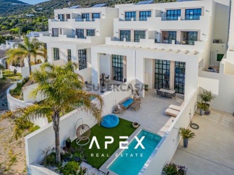 Villa T4 Triplex em Caminho Gestrudes Mendes, Santa Bárbara de Nexe com De luxo, Piscina
