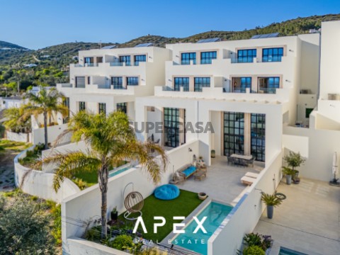 Exclusive 12 Month Long Term Rental 4 Bedroom Sky Villa in Santa Bárbara De Nexe