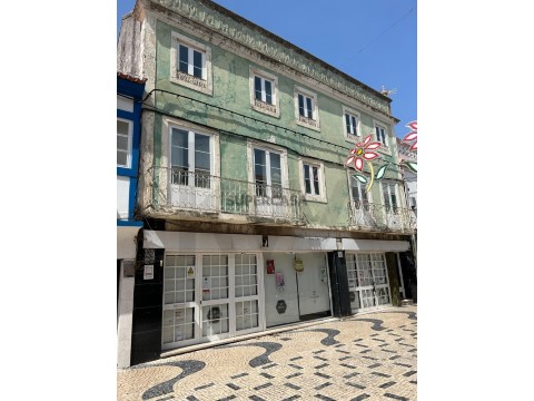 Prédio em Montijo e Afonsoeiro, Montijo