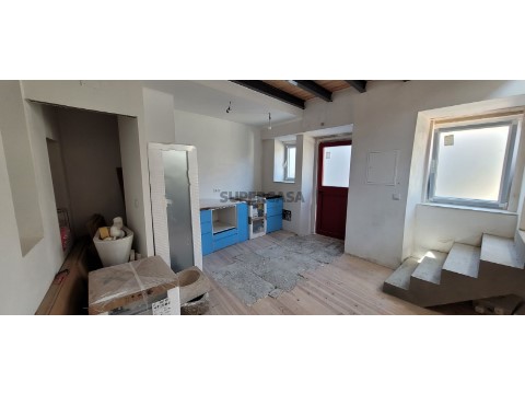 Moradia Geminada T2 Duplex em Montemor-O-Velho e Gatões, Montemor-o-Velho