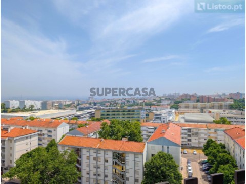 Apartamento T3 em Olivais, Lisboa