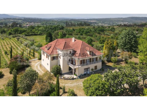 Quinta T5 em Repeses e São Salvador, Viseu