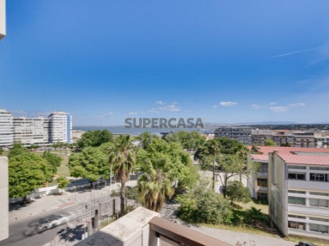 Apartamento T4 em Almada, Cova da Piedade, Pragal e Cacilhas, Almada