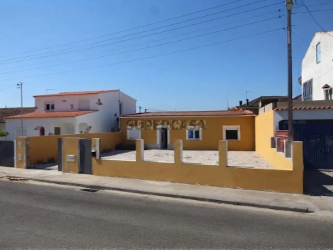 Maison 4 Chambres au Alpiarça, Alpiarça
