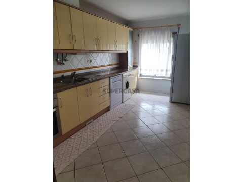 Apartamento T3 em Montijo e Afonsoeiro, Montijo