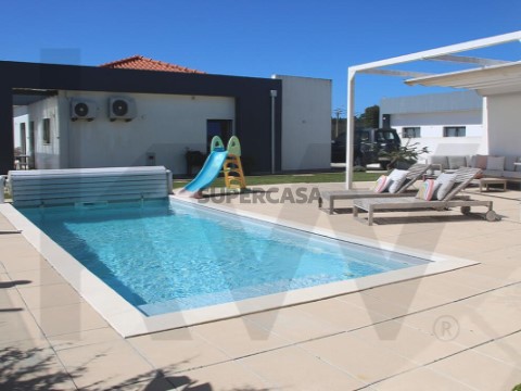 Moradia T4 em Santo Isidoro, Mafra