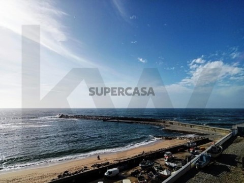 Prédio em Ericeira, Mafra