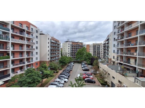 Apartamento T3 em Odivelas, Odivelas