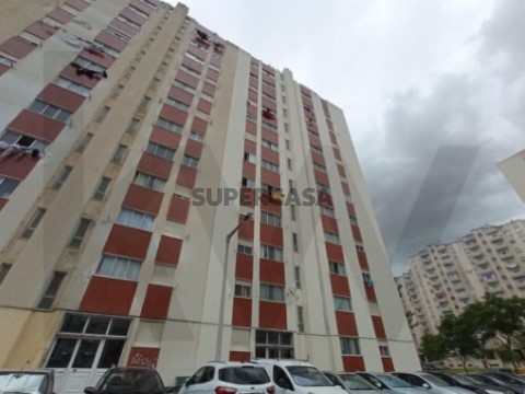 Appartement 3 kamers Op Alenquer (Santo Estêvão e Triana), Alenquer