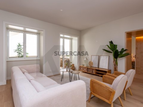 公寓 2 卧室 在 Santo António, Lisboa