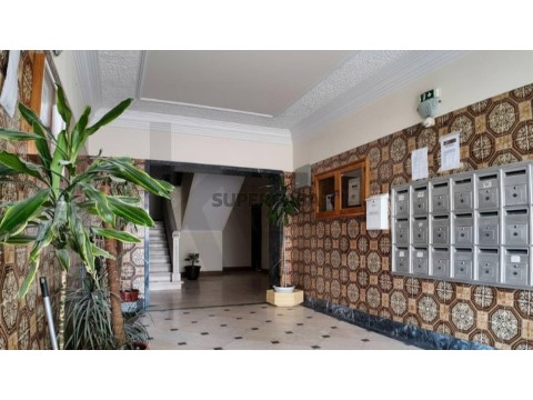 Apartamento T3 em Póvoa de Santo Adrião e Olival Basto, Odivelas