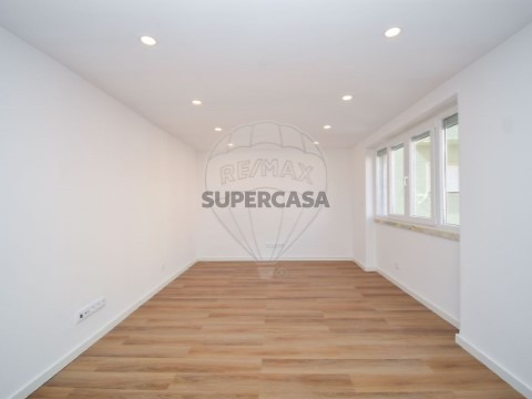 Apartamento T3 em Pontinha e Famões, Odivelas