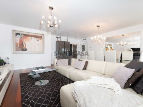Apartamento T4 em São Domingos de Benfica, Lisboa