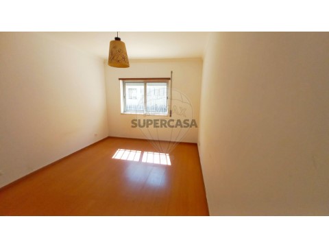 Apartamento T4 em Alto do Seixalinho, Santo André e Verderena, Barreiro