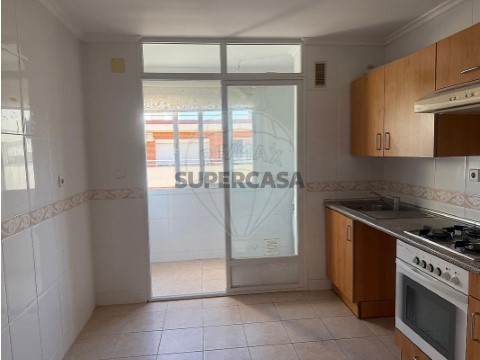 Apartamento T3 em Alhos Vedros, Moita