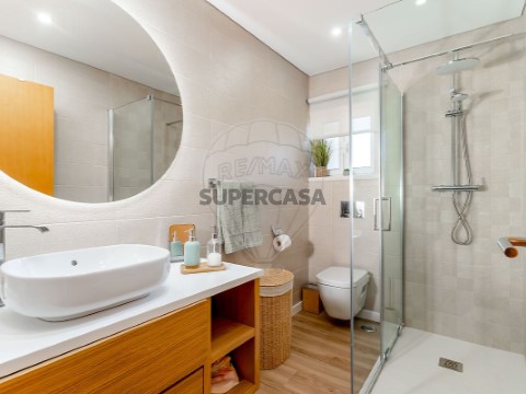 Moradia T4 em Charneca de Caparica e Sobreda, Almada