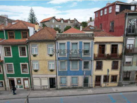 Gebouw Op Lordelo do Ouro e Massarelos, Porto
