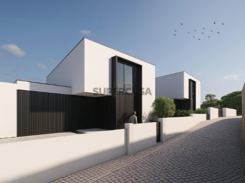 Moradia T3 Duplex na Rua da Bogueira, Perelhal