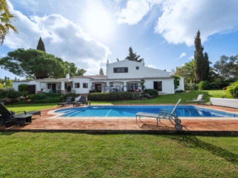 Moradia T4 em Alvor, Portimão com Piscina, Vídeo