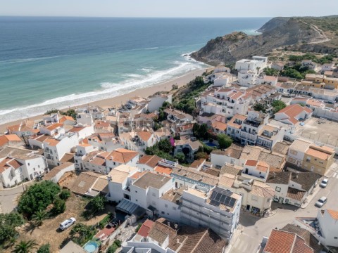 Moradia T3 em Budens, Vila do Bispo