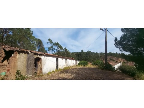 Moradia T4 em Marmelete, Monchique