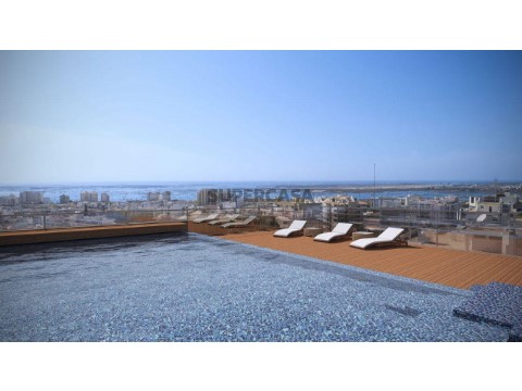 Apartamento T4 na Avenida Calouste Gulbenkian, Faro (Sé e São Pedro)