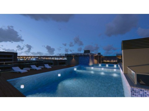 Apartamento T4 na Avenida Calouste Gulbenkian, Faro (Sé e São Pedro)
