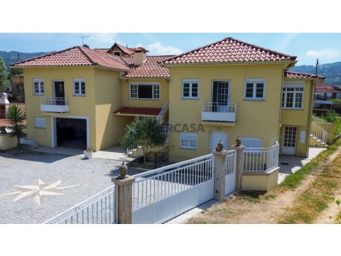 Moradia T3 + T2 c/ jardim | São Martinho da Gandra - Ponte de Lima