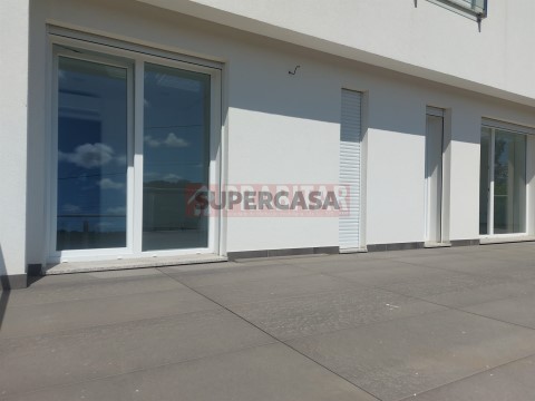 Moradia Isolada T5 em Antuzede e Vil de Matos, Coimbra