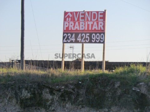 Lote em Requeixo, Nossa Senhora de Fátima e Nariz, Aveiro