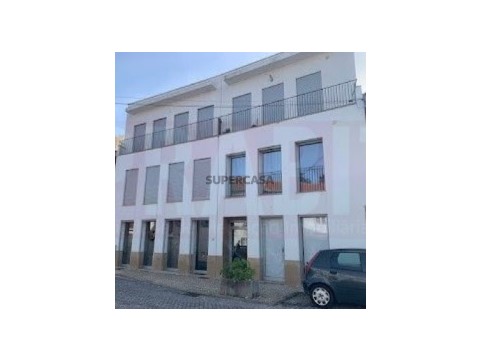 Loja em Santa Clara e Castelo Viegas, Coimbra