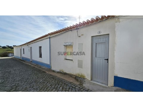 Moradia T2 em Albernoa e Trindade, Beja