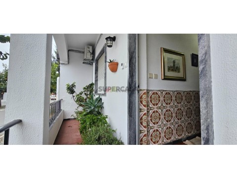 Moradia T4 em Nossa Senhora das Neves, Beja