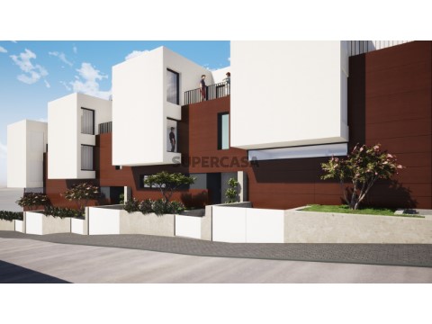 Terreno para moradia em banda | Parque Luso | Com Projecto