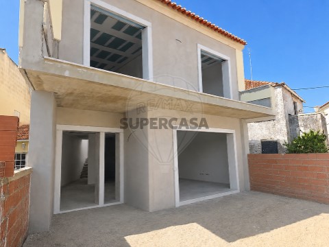 Moradia T2 em Montelavar, Sintra