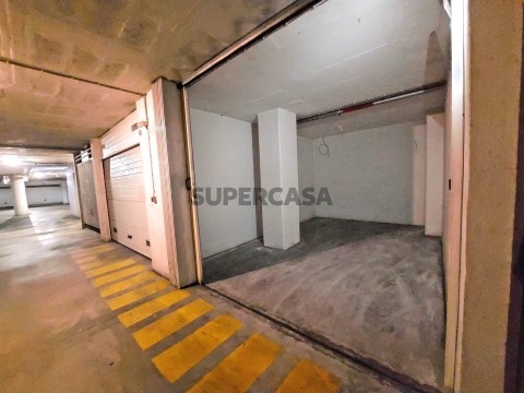 Garagem em Viseu, Viseu