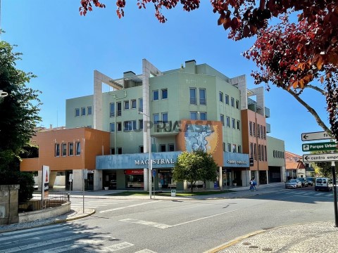 Escritório em Tondela e Nandufe, Tondela
