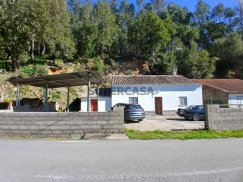 Moradia T3 em Marmelete, Monchique