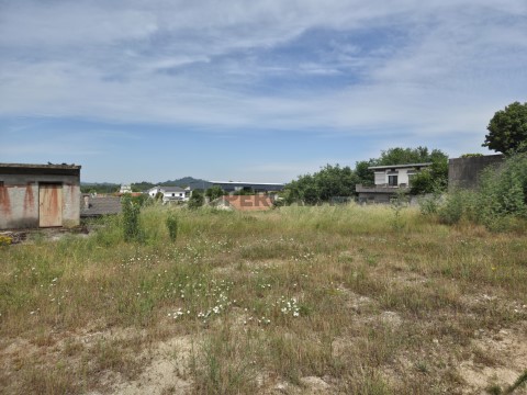 Terreno Urbano em Mundão, Viseu