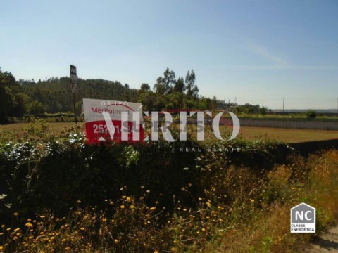 Terreno em Bougado (São Martinho e Santiago), Trofa
