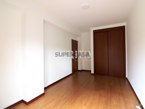 Apartamento T1 em Nogueira, Fraião e Lamaçães, Braga