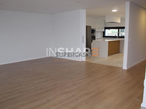 Moradia T3 em Palmeira, Braga