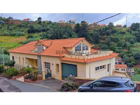 房子 3 卧室 Triplex 在 Canhas, Ponta do Sol