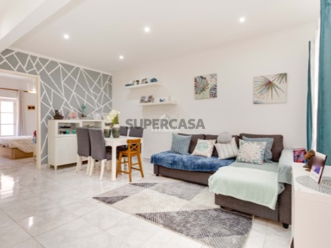 Apartamento T2 em Moscavide e Portela, Loures
