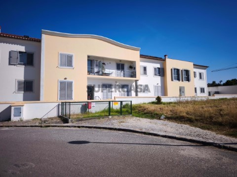 Apartamento T3 em Azeitão (São Lourenço e São Simão), Setúbal