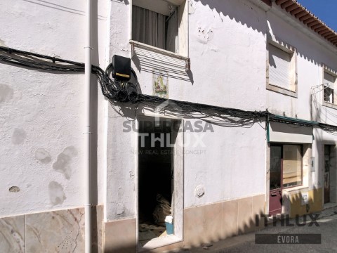 Moradia T2 em Borba (São Bartolomeu), Borba