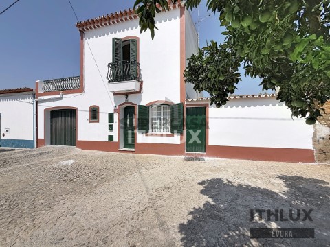 Moradia T3 Duplex em Montoito, Redondo