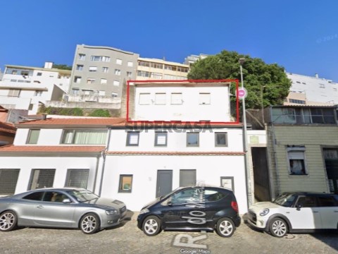 Building in Cedofeita, Santo Ildefonso, Sé, Miragaia, São Nicolau e Vitória, Porto